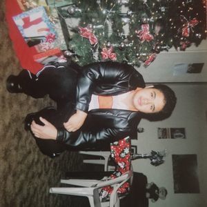 Meet your Posher, Adrian